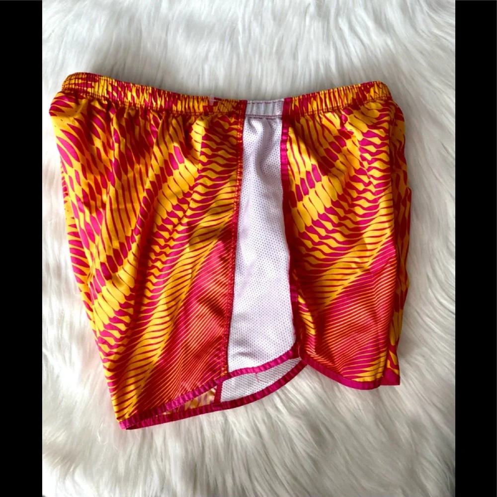 🌟 Amazing Athletic Shorts - Picture 2 of 6